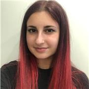 Sono diplomata al Liceo Artistico con un voto di 90/100 e offro ripetizioni di Storia dell'Arte e Italiano per studenti di scuole